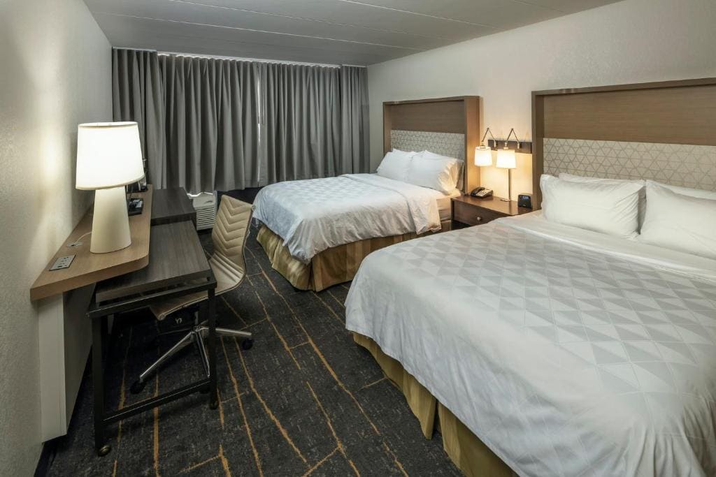 Standard Queen Room with Two Queen Beds room - Image 1