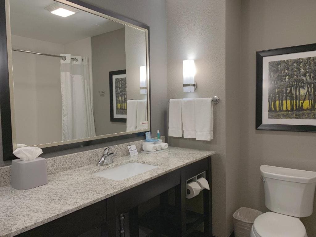 Standard King Room room - Image 1