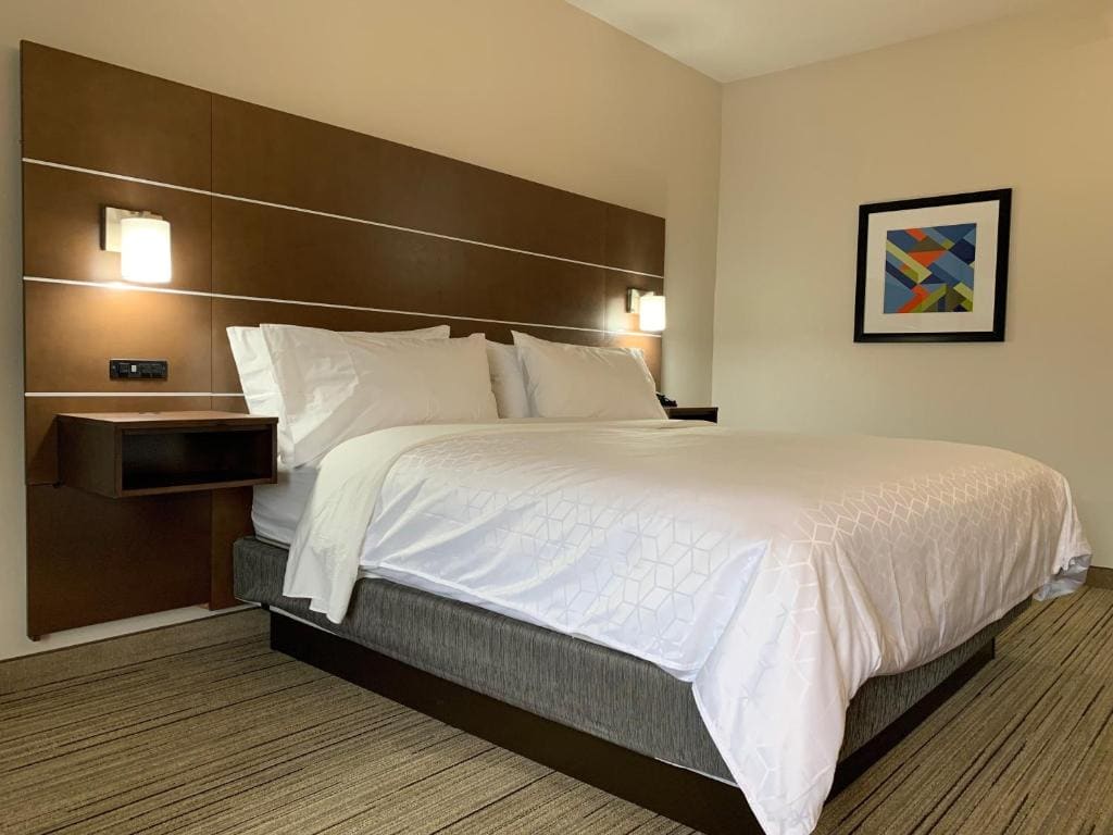 Standard King Room room - Image 1