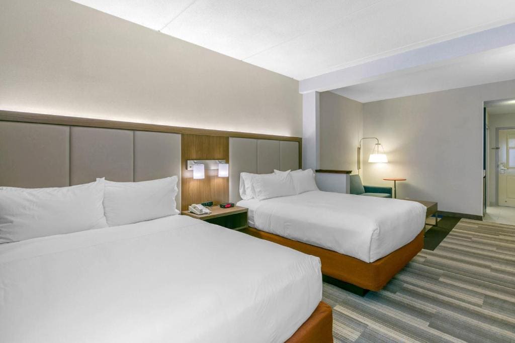 Suite with Two Beds - Non-Smoking room - Image 1