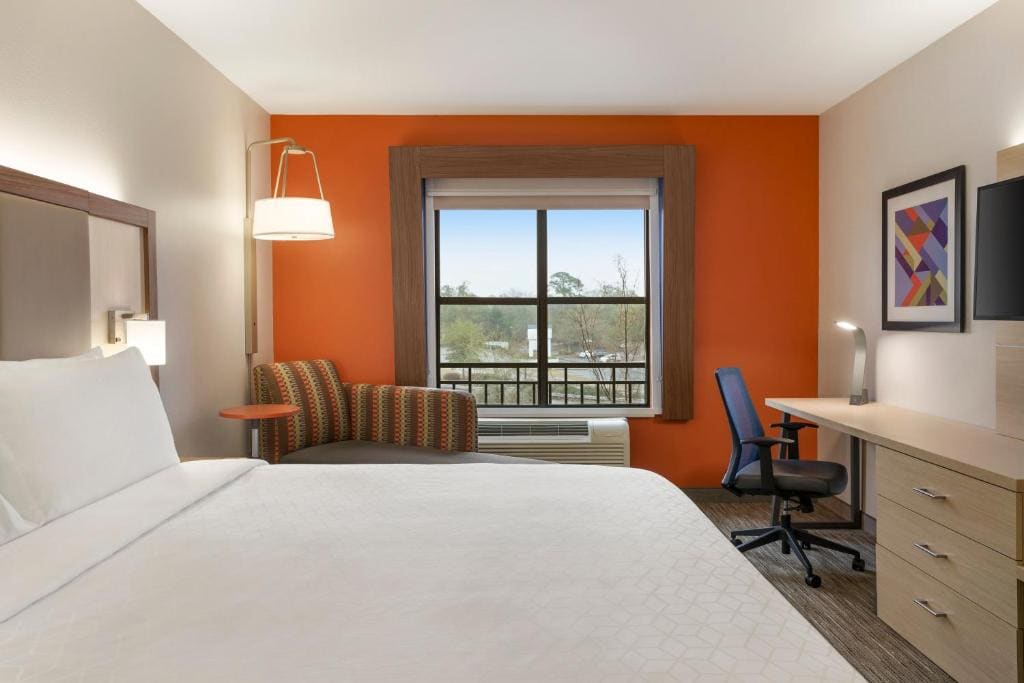 Standard King Room with Extra Space room - Image 1