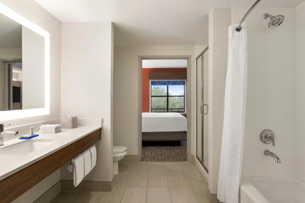 Two-Bedroom Suite room - Image 3