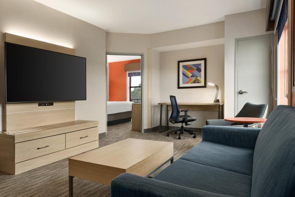 Two-Bedroom Suite room - Image 2