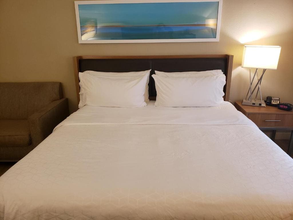 Standard King Room room - Image 2