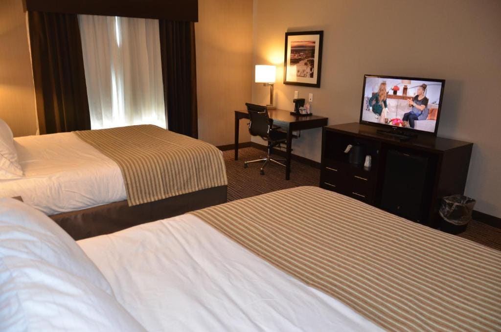 Standard Queen Room with Two Queen Beds and Mobility Accessible Roll-In Shower room - Image 1