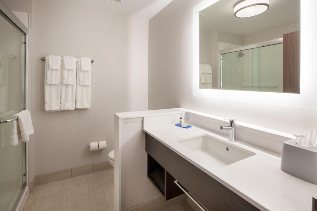 King Suite room - Image 3