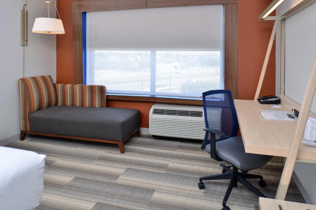 King Suite with Sofa Bed room - Image 1