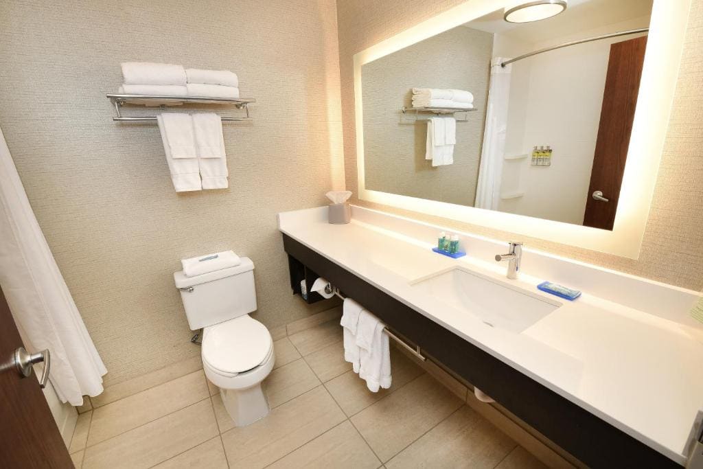 Standard King Room room - Image 2