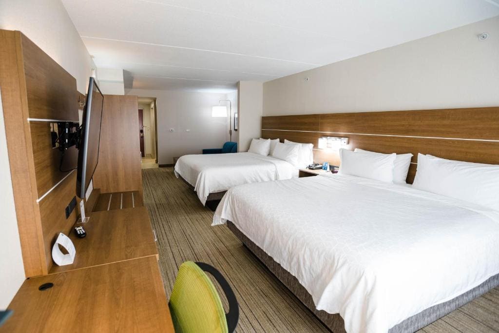 One-Bedroom King Suite with Two King and One Sofa Bed room - Image 1