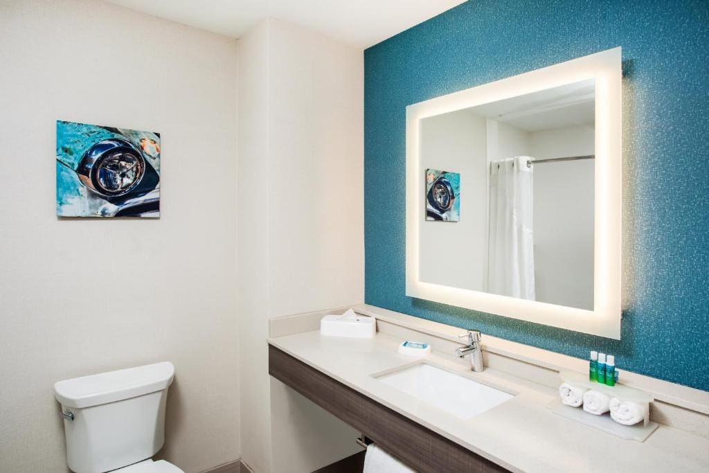 Standard King Room room - Image 3