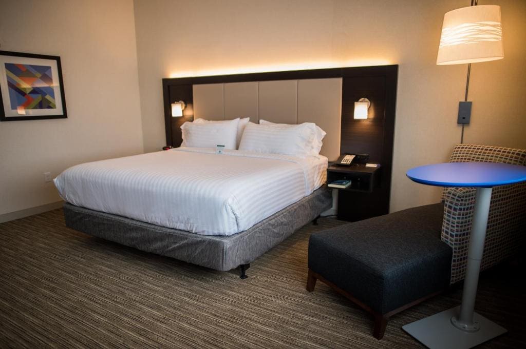 Standard King Room room - Image 1