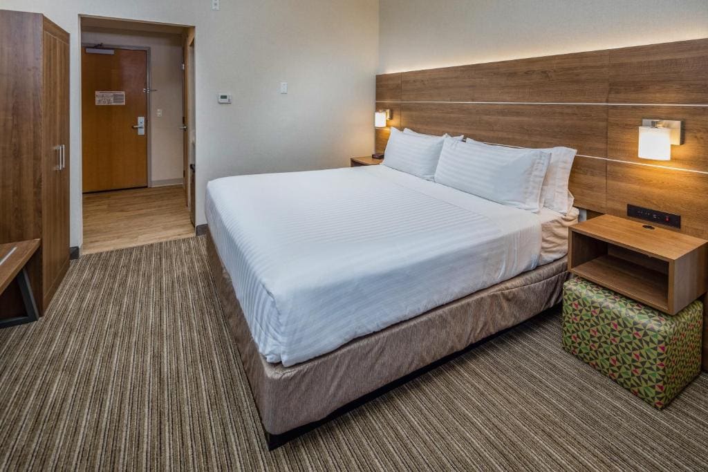 Standard King Room room - Image 1