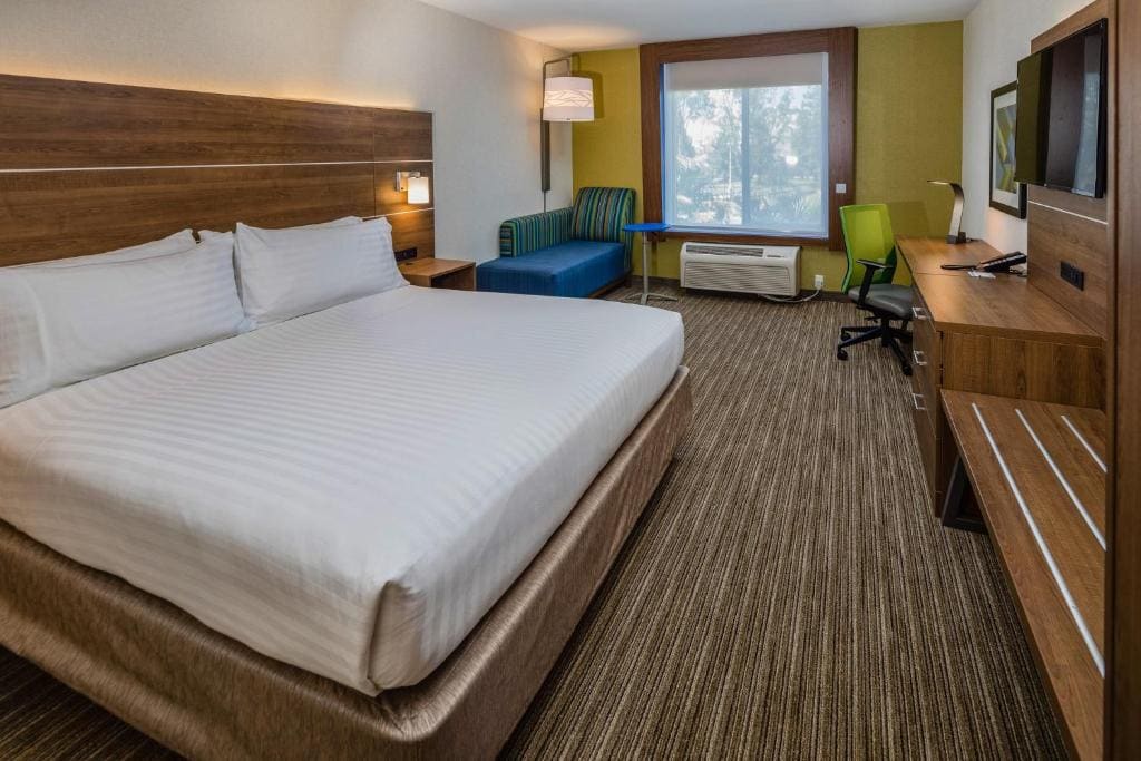 Standard King Room room - Image 2