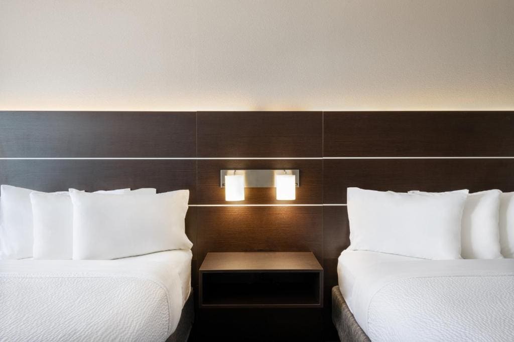 Standard Room with Two Queen Beds room - Image 1