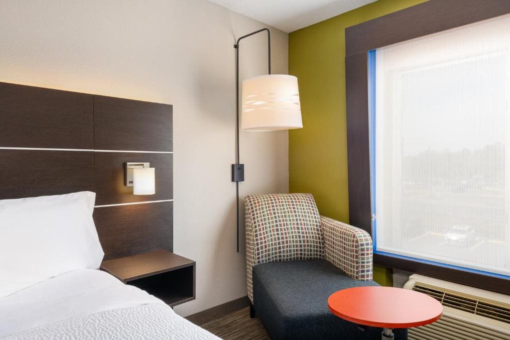 Standard King Room room - Image 3