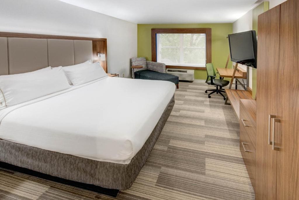 Standard King Room with Extra Floor Space room - Image 1