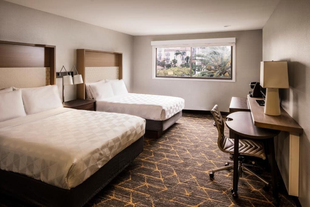 Standard Room with Two Queen Beds room - Image 1