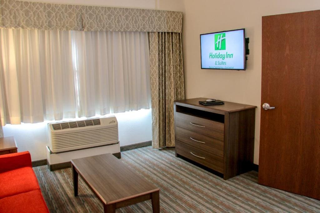 King Suite with Sofa Bed room - Image 2