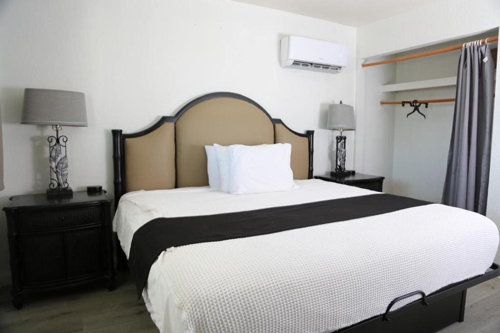 Two-Bedroom Apartment room - Image 1