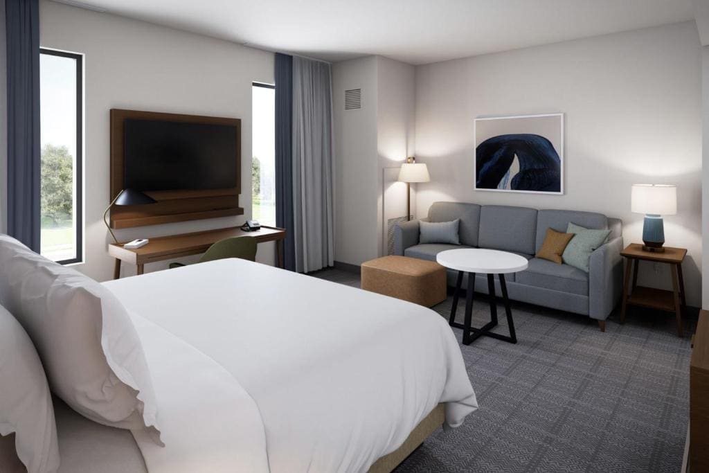 Queen Studio Suite room - Image 2