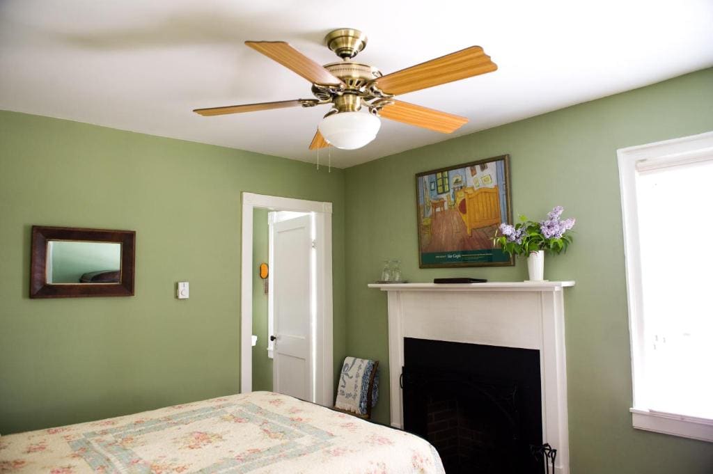 Deluxe Double Room with Balcony room - Image 1