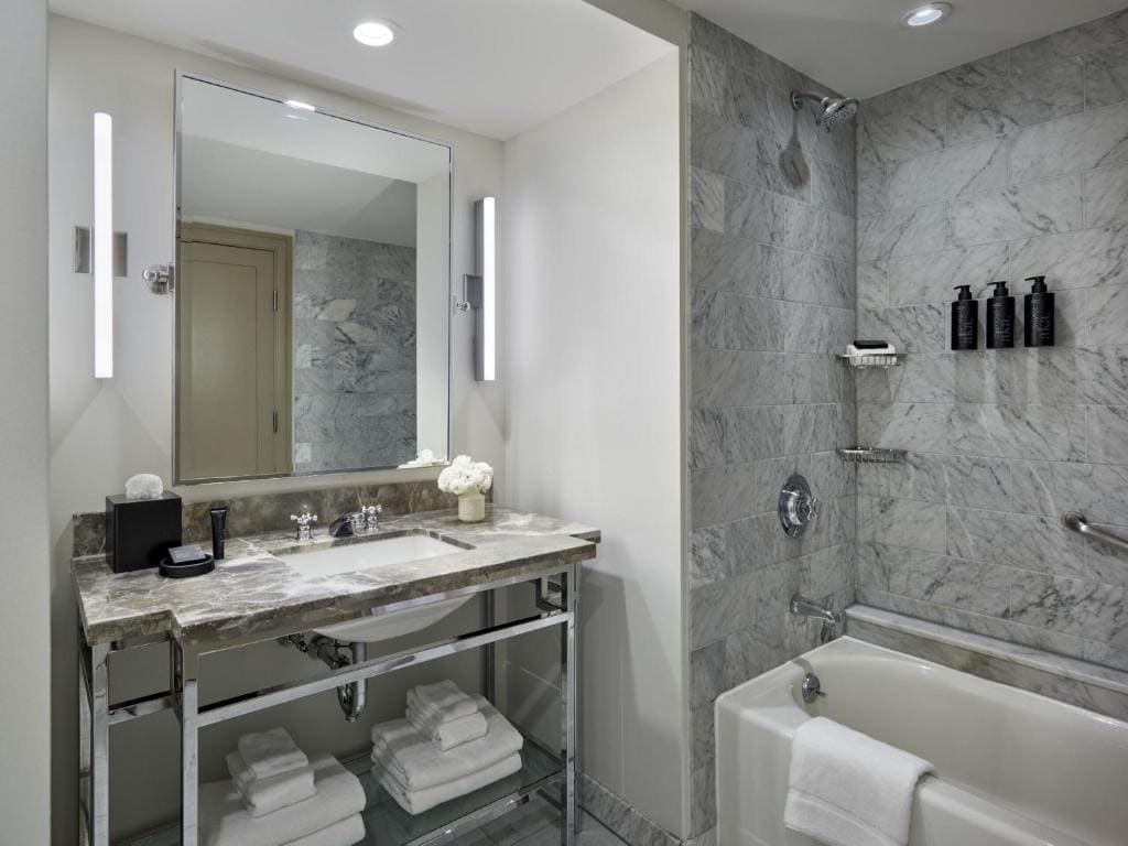 Premium Queen Room with Two Queen Beds and City View room - Image 2