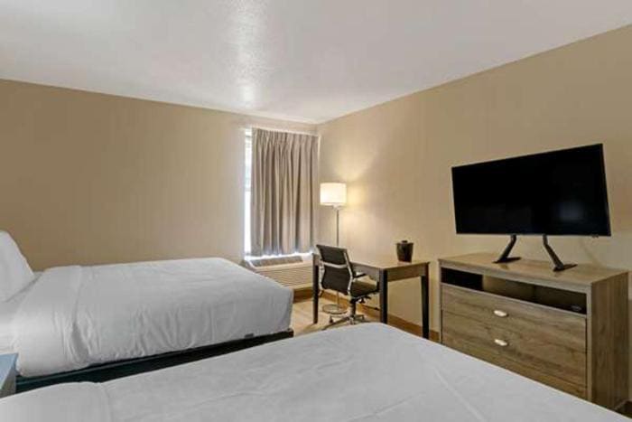Quadruple Room with Two Double Beds - Non Smoking room - Image 2