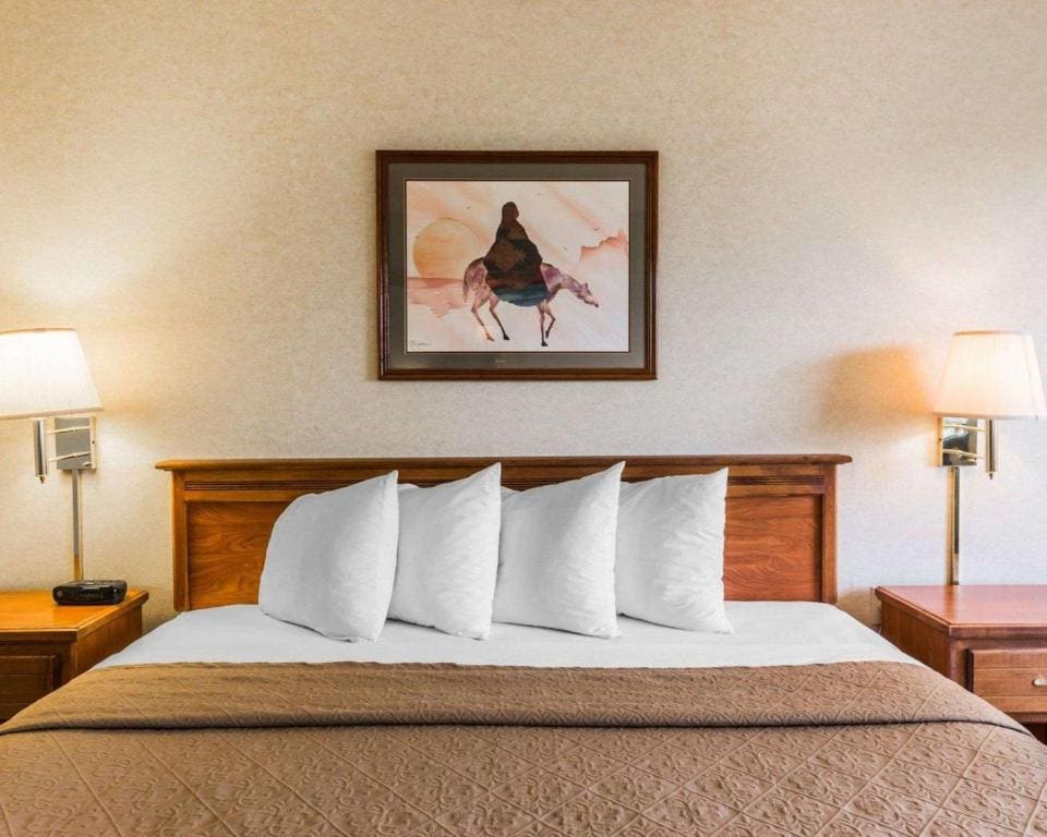 King Room - Non-Smoking room - Image 1