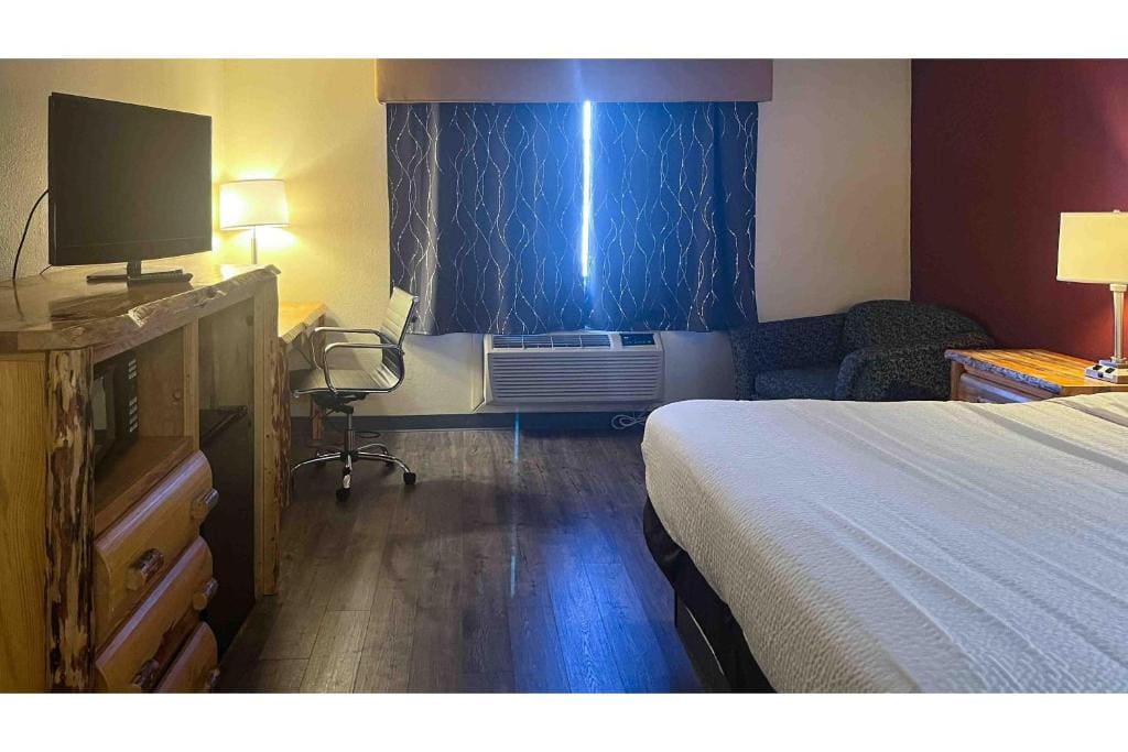 King Room - Non-Smoking room - Image 2