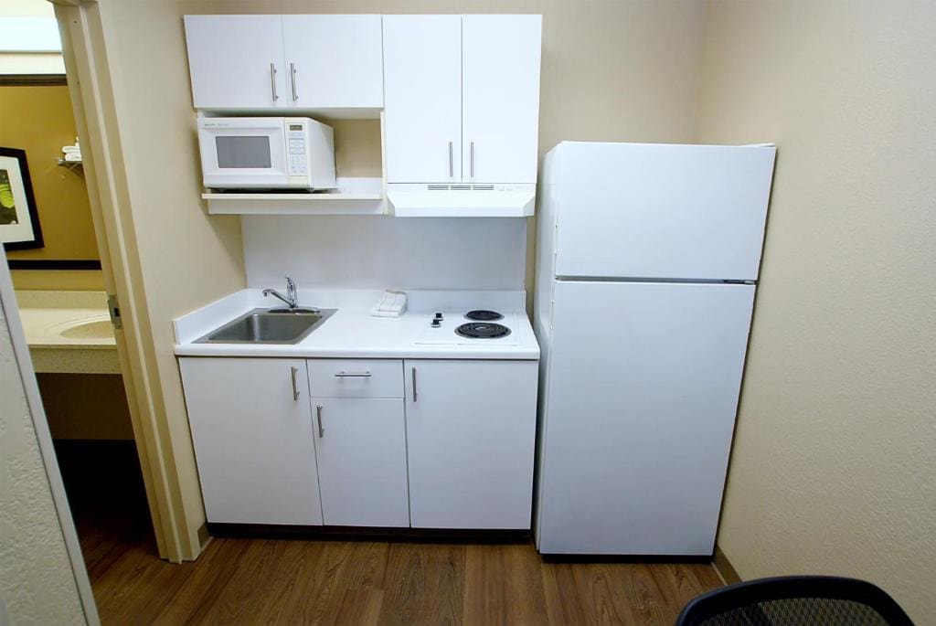 Studio with Two Double Beds - Non-Smoking room - Image 1