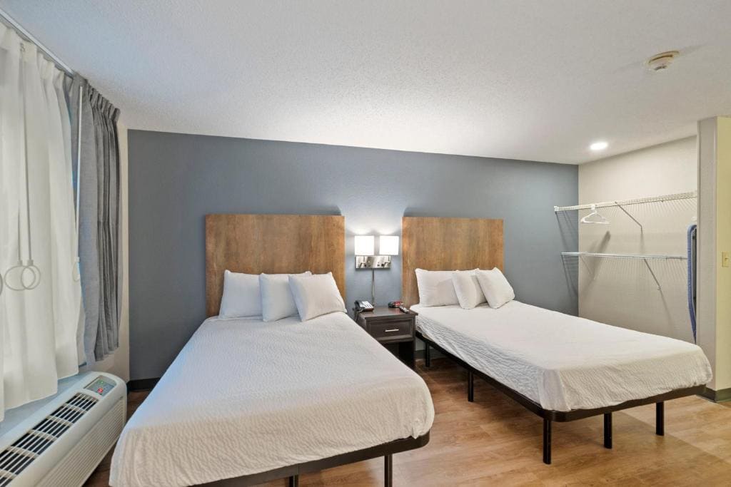 Studio with 2 Double Beds - Non-Smoking room - Image 3