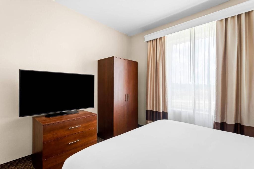 King Suite room - Image 3