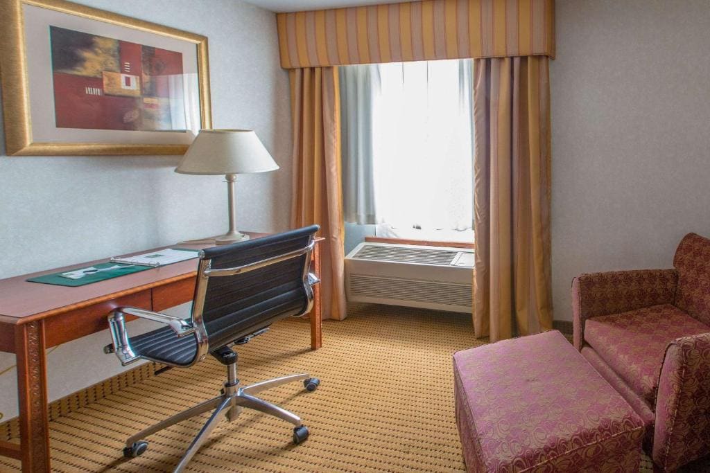King Room - Non-Smoking room - Image 1