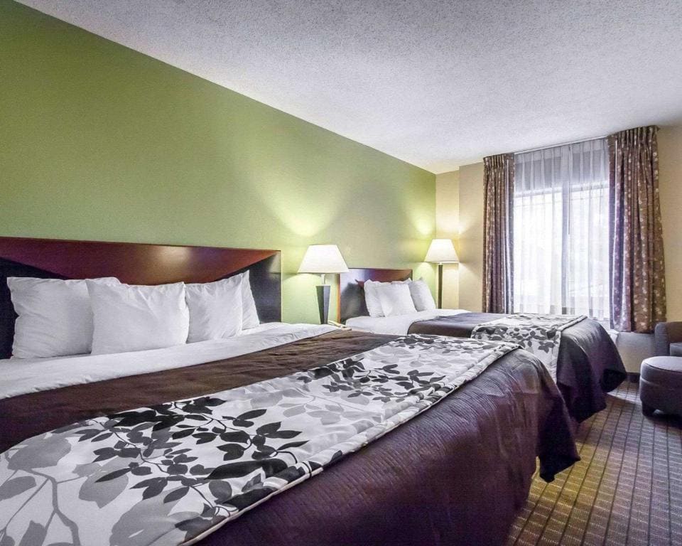 Standard King Room - Non-Smoking room - Image 2
