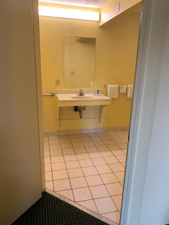 King Room - Smoking room - Image 2