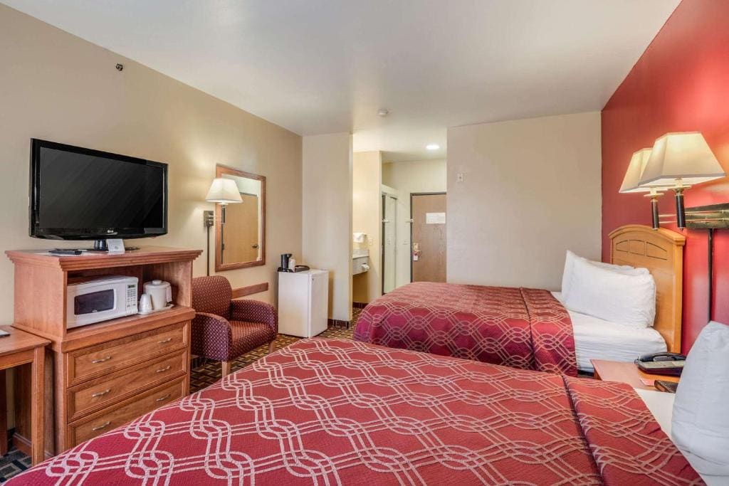 King Room - Non-Smoking room - Image 1