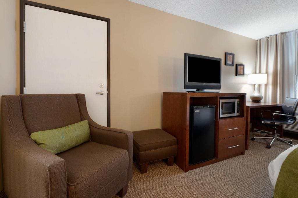 King Room - Non-Smoking room - Image 3