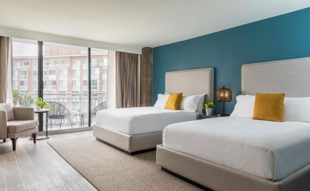Two Queen Beds with Balcony - Disability Access room - Image 1