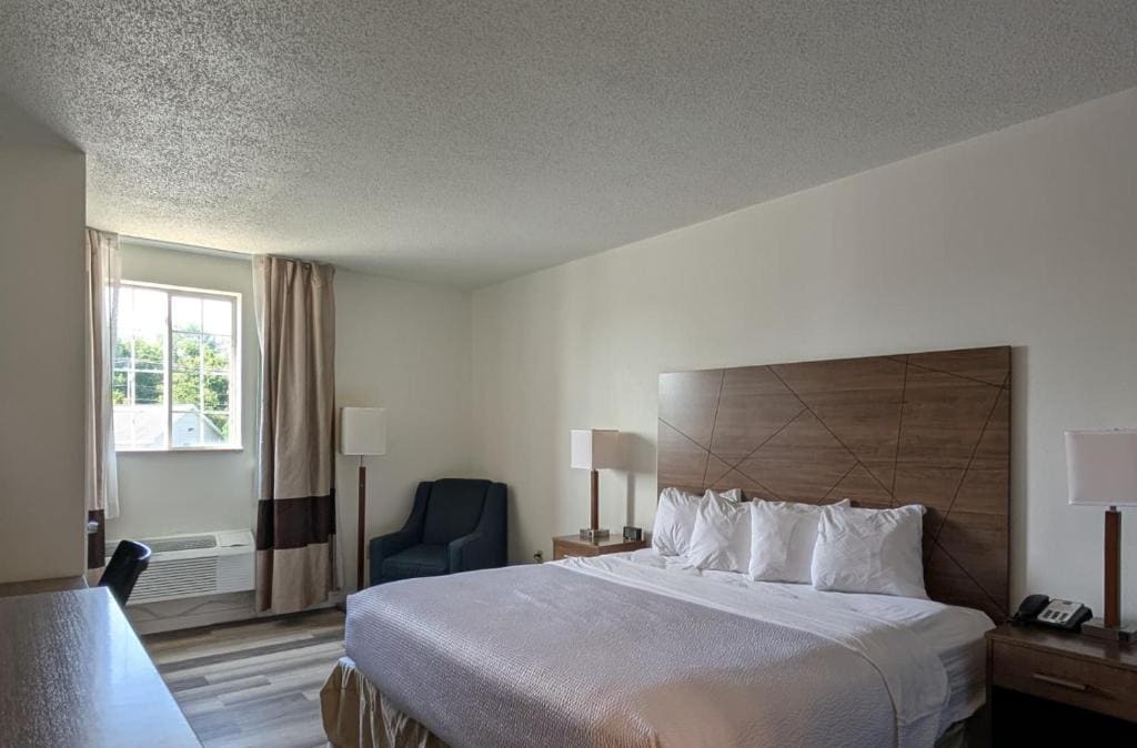 King Room - Disability Access/Non Smoking room - Image 2