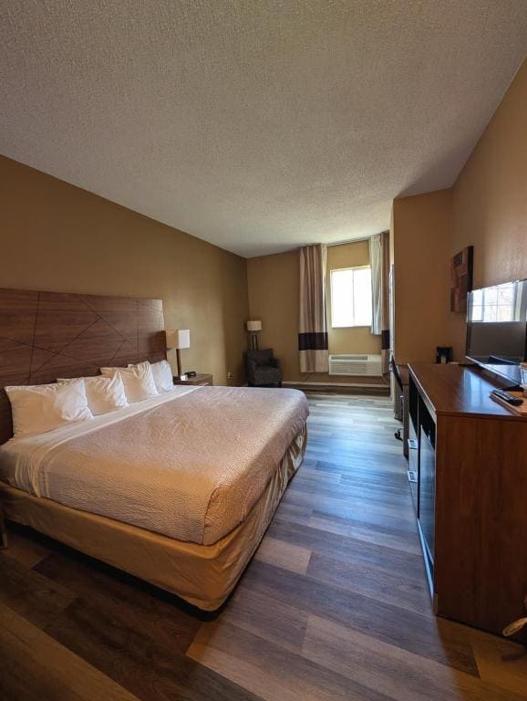 King Room - Disability Access/Non Smoking room - Image 1