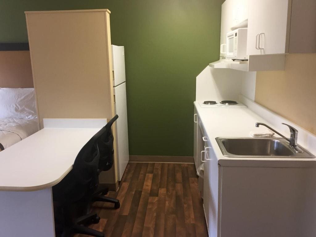 Studio with 2 Double Beds - Non-Smoking room - Image 1
