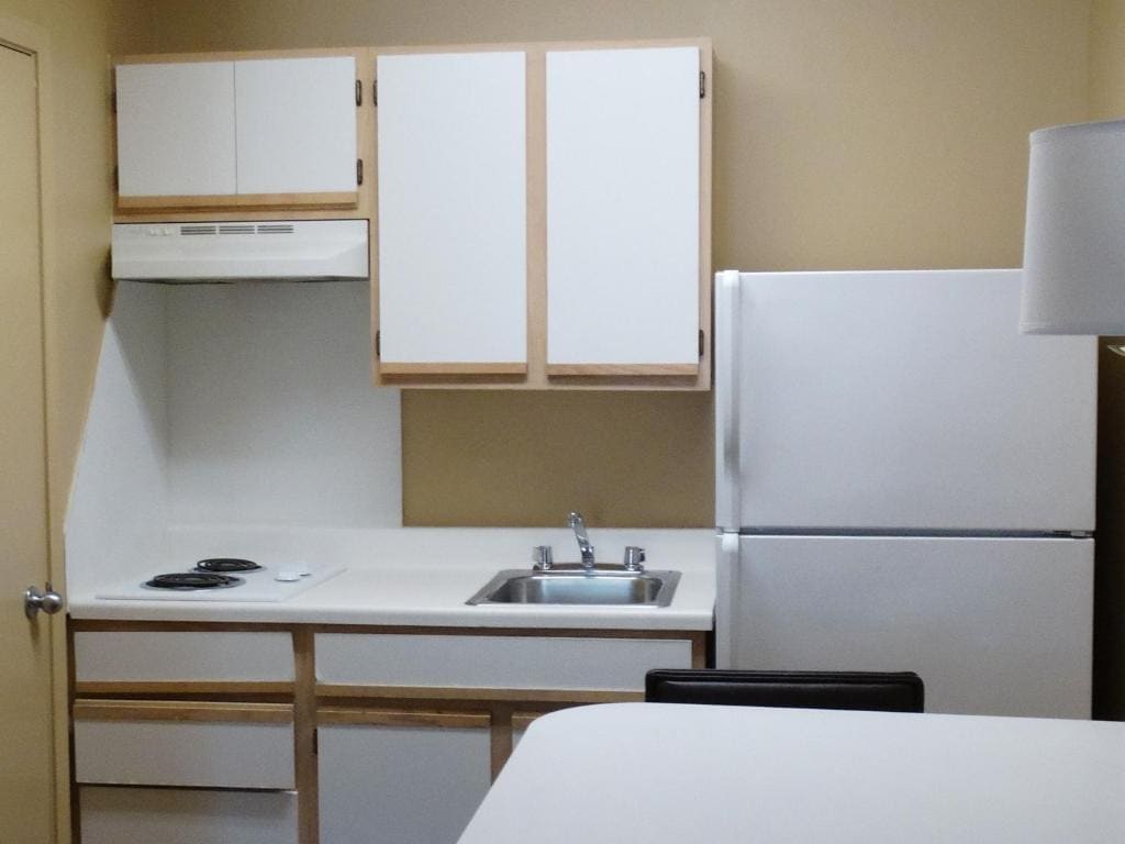 Studio with 2 Double Beds - Non-Smoking room - Image 2