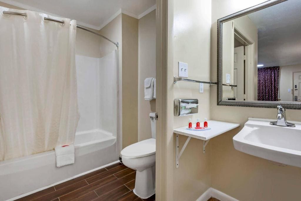 Standard Room 2 Queen Beds - Non Smoking room - Image 3
