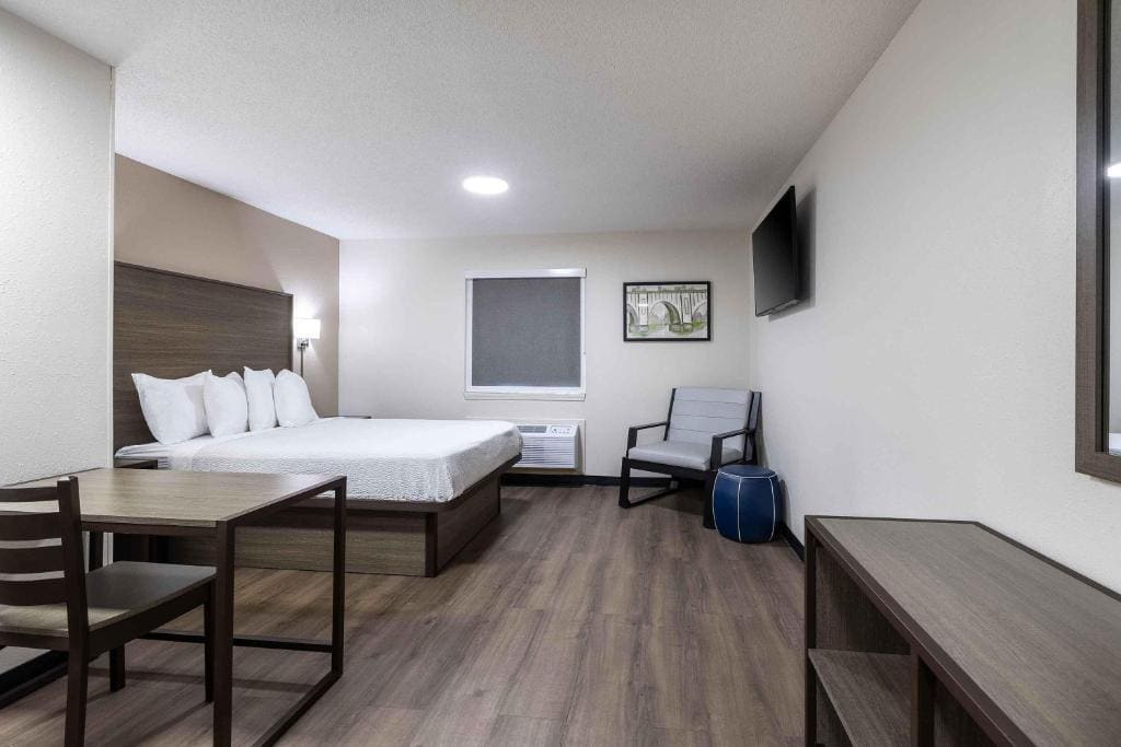 Queen Studio - Non-Smoking room - Image 2
