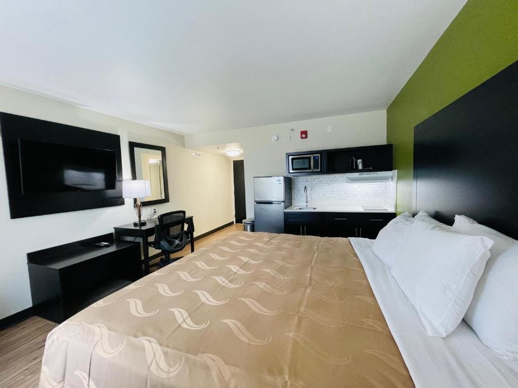 King Room - Non-Smoking room - Image 1