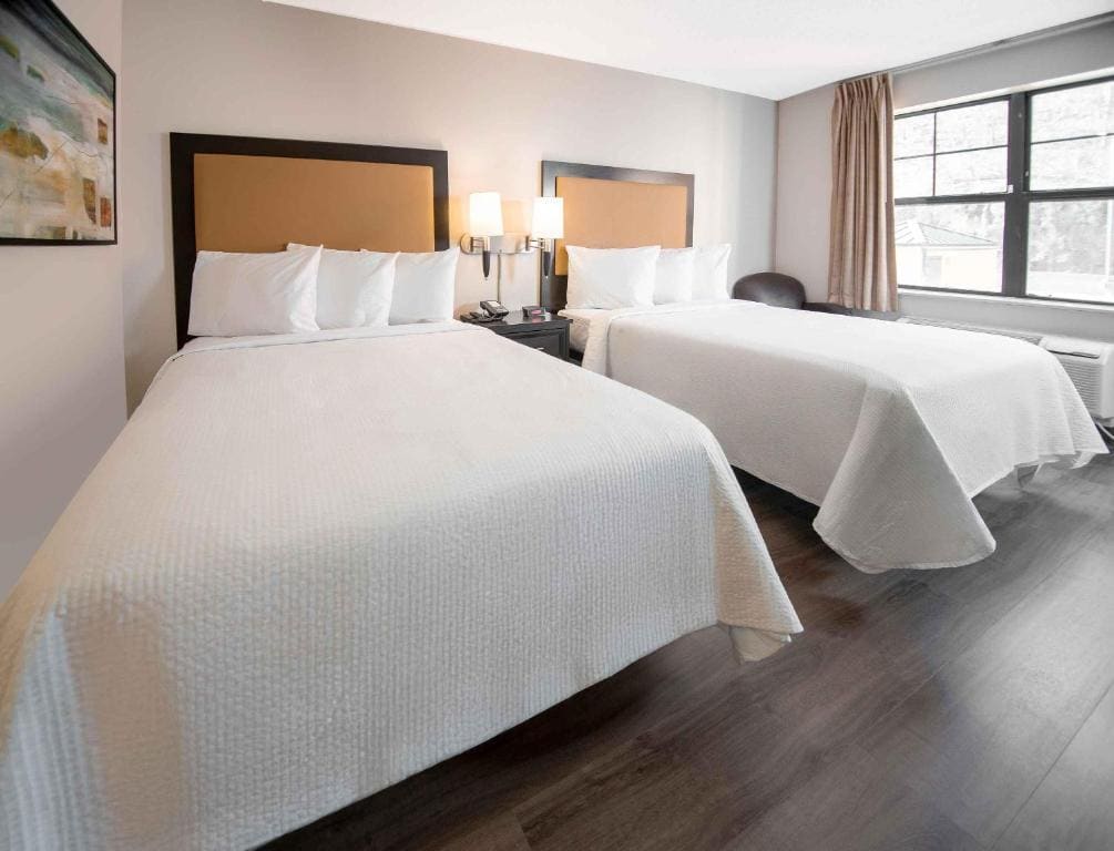 Studio with 2 Double Beds - Non-Smoking room - Image 1