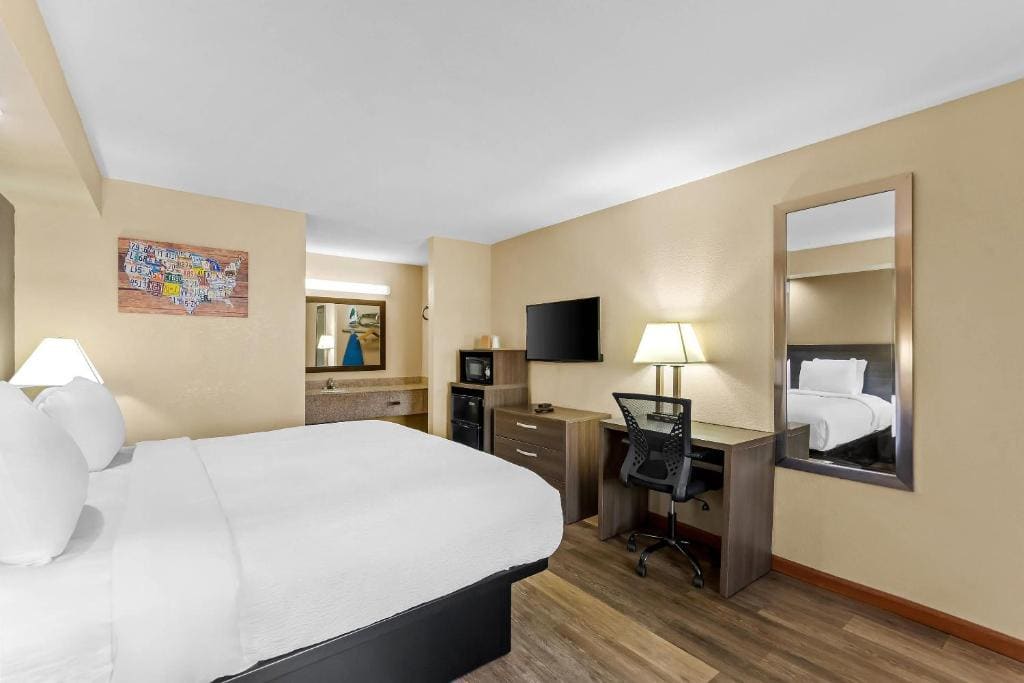 King Room - Non-Smoking room - Image 1