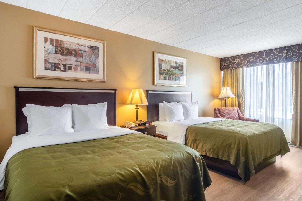 Deluxe Queen Room with Two Queen Beds - Non-Smoking room - Image 1