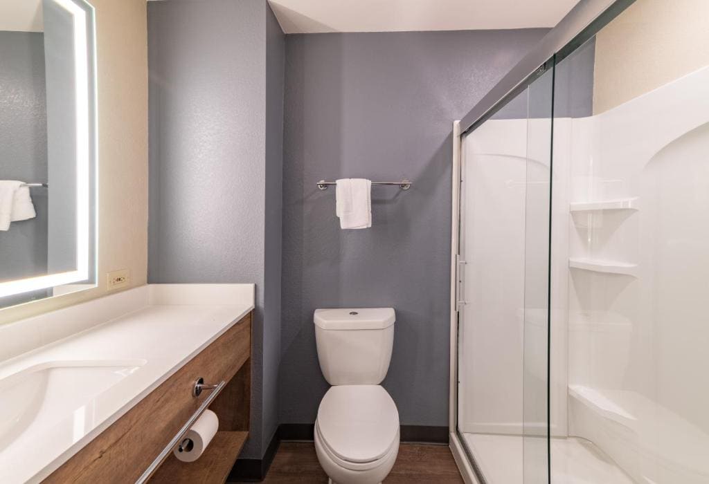 Queen Studio - Non-Smoking room - Image 2