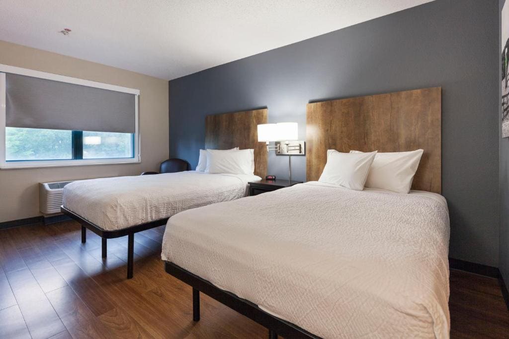 Studio with 2 Double Beds - Non-Smoking room - Image 1
